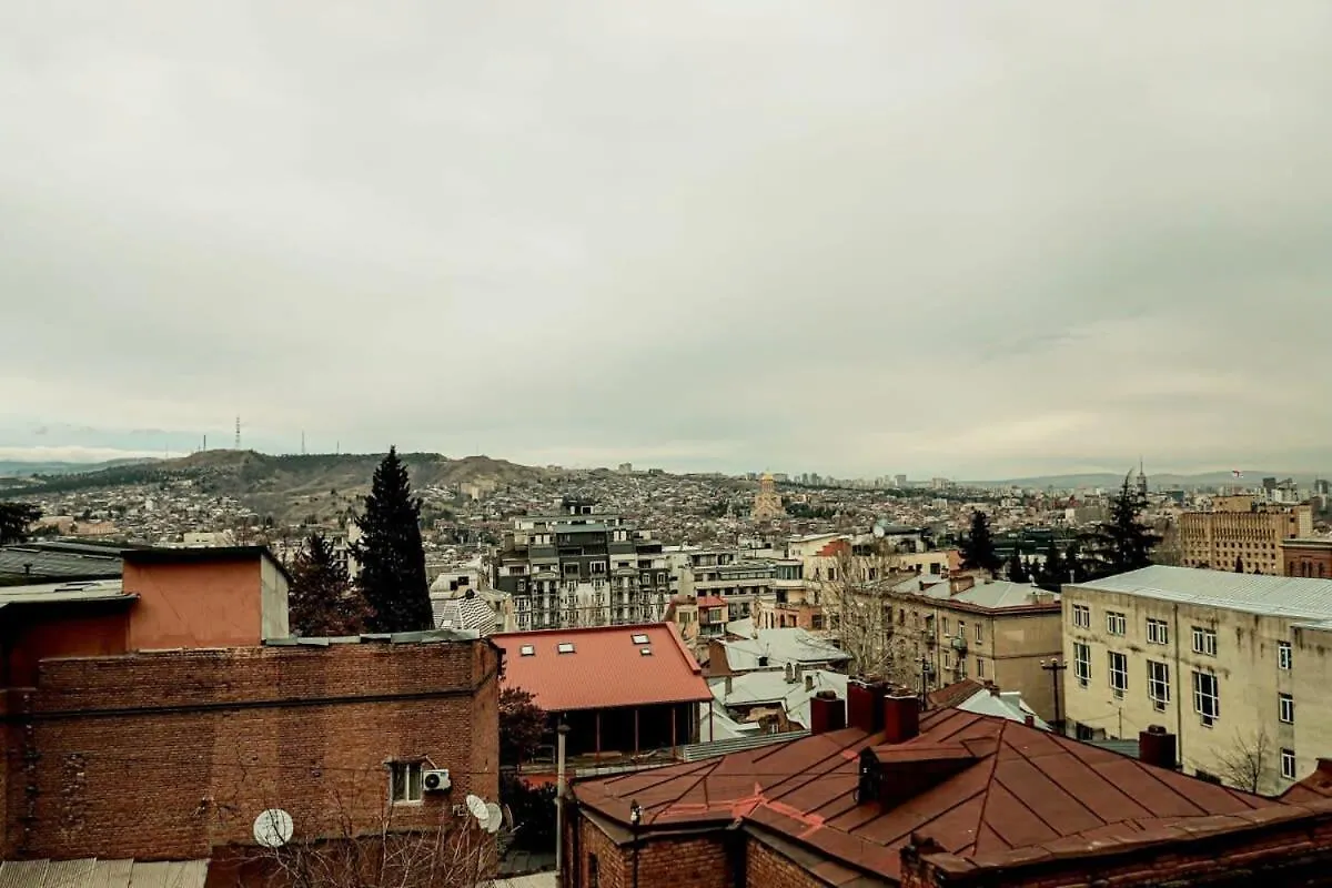 Spacious 3 Bedroomr And 2 Balcony Apartment In The City Center Тбилиси 0*,  Грузия